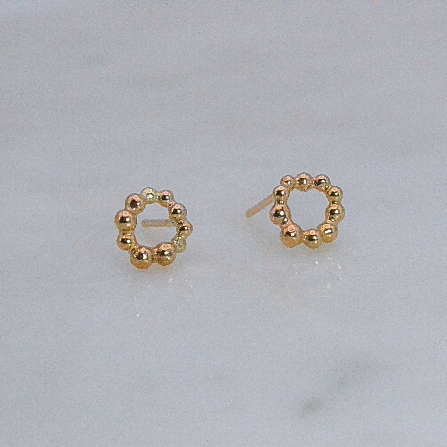 Mini Circle Orbit 9ct Gold Stud