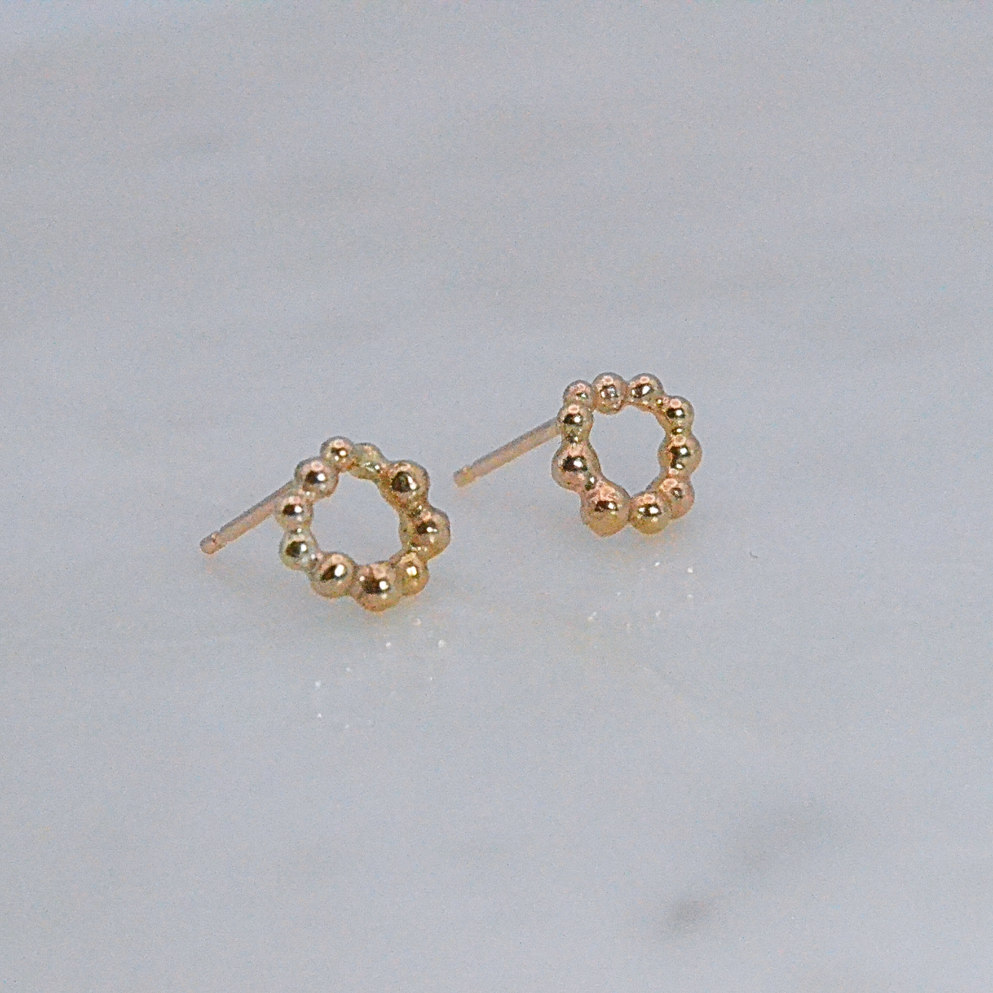 Mini Circle Orbit 9ct Gold Stud